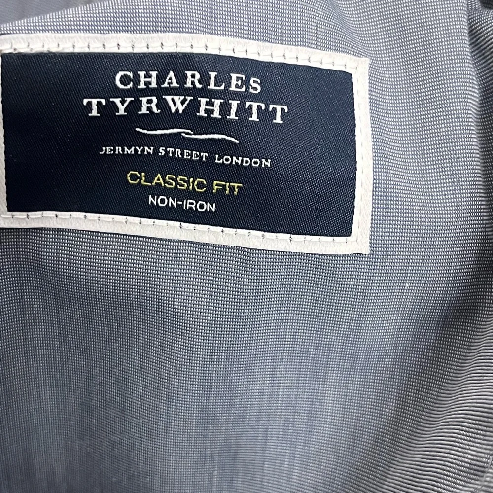 Charles Tyrwhitt - Picture 4 of 4